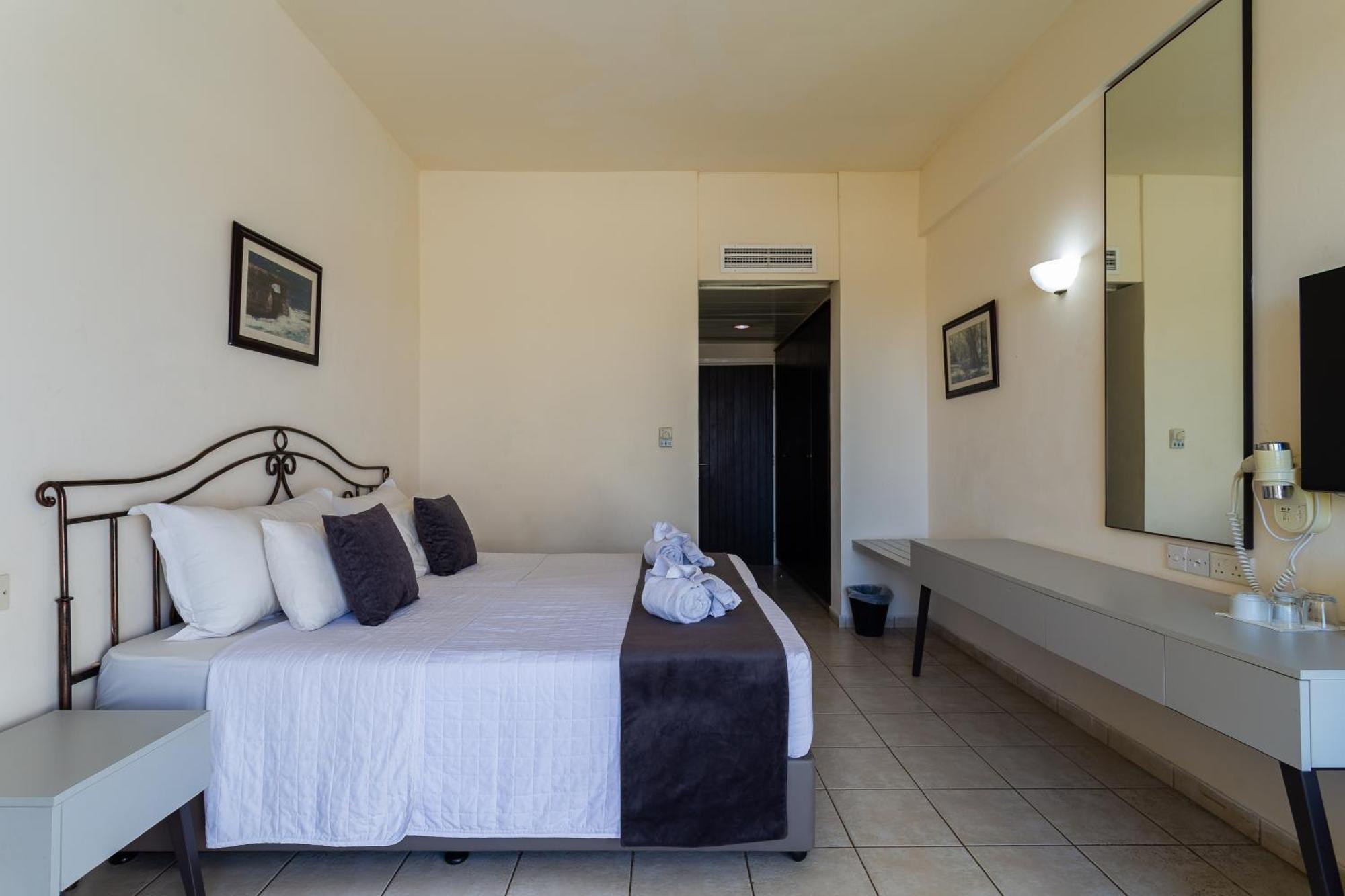 Piere - Anne Beach Hotel Ajía Nápa Eksteriør bilde